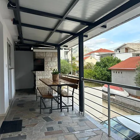 Apartment Hajdi Duce